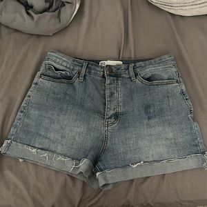 Women’s denim jean shorts